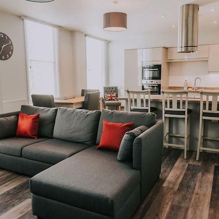 Cavendish House With Secure, Allocated Parking, 2 Mins Walk From Windsor Castle Екстер'єр фото