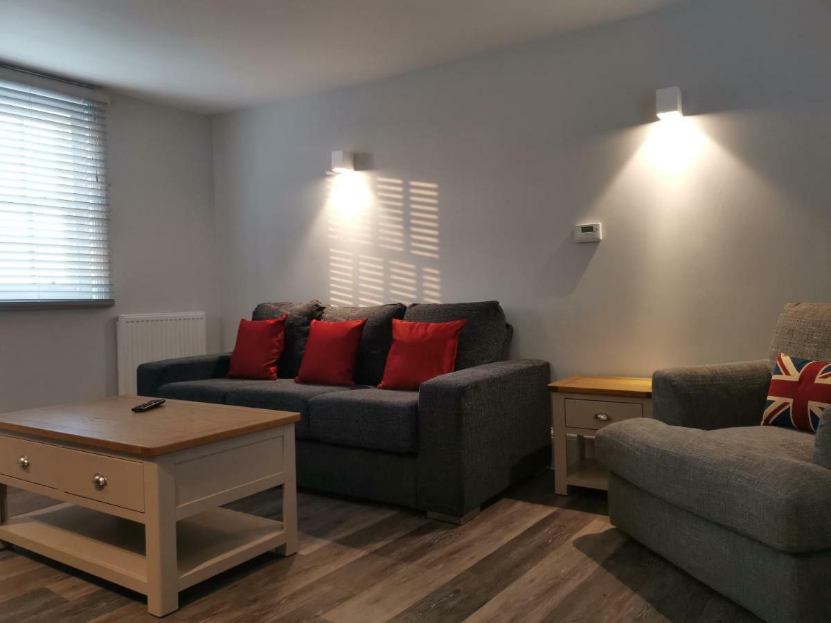 Cavendish House With Secure, Allocated Parking, 2 Mins Walk From Windsor Castle Номер фото